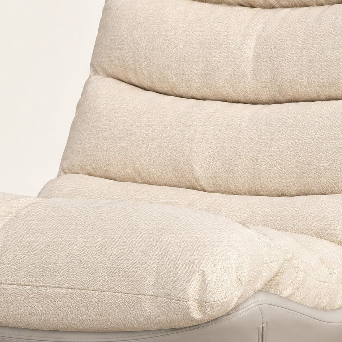 Close-up of The Cloudberry: materials and finish